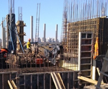 May 2020. Visual and measuring control of welded joints of fittings during the construction of an administrative and warehouse complex.